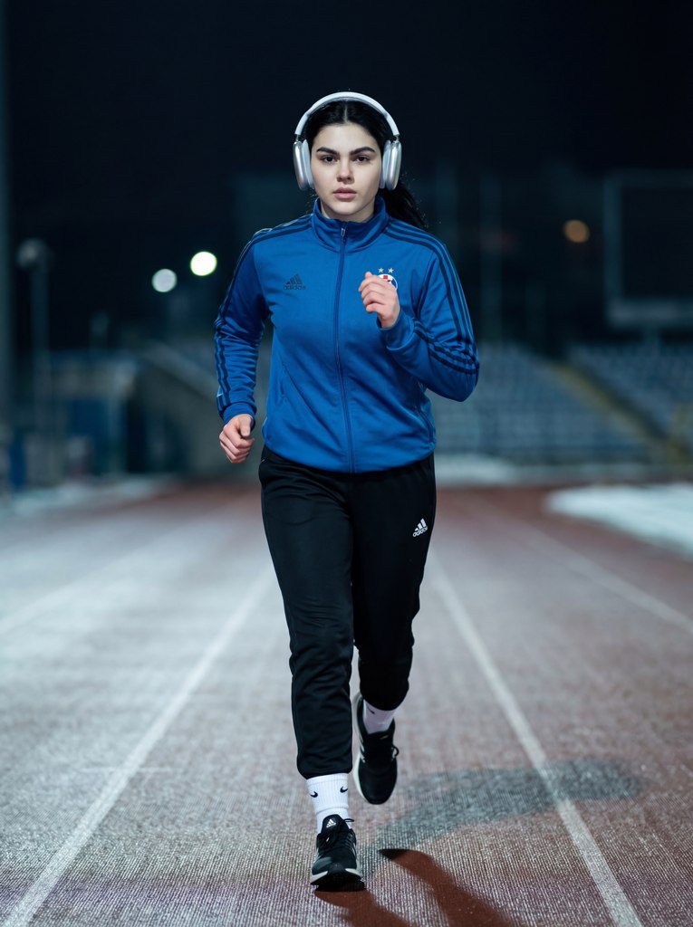 Sportivnye fotosessii AI effect result example